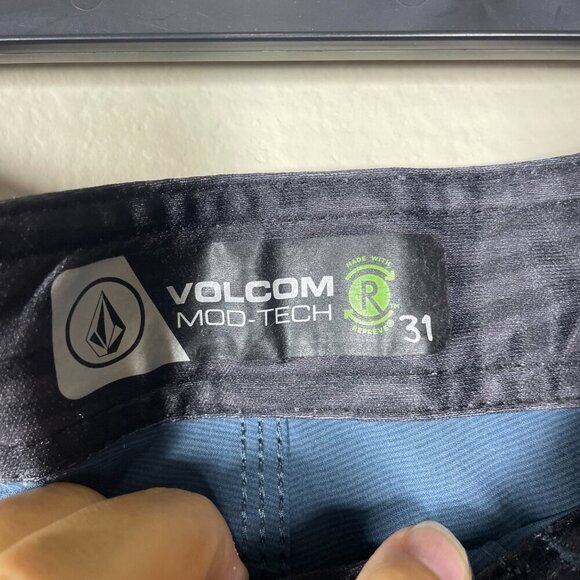 Volcom Men's Mod-Tech Smokey Blue Board Shorts 31 9" Seam Surf Beach Resort! - Picture 3 of 5